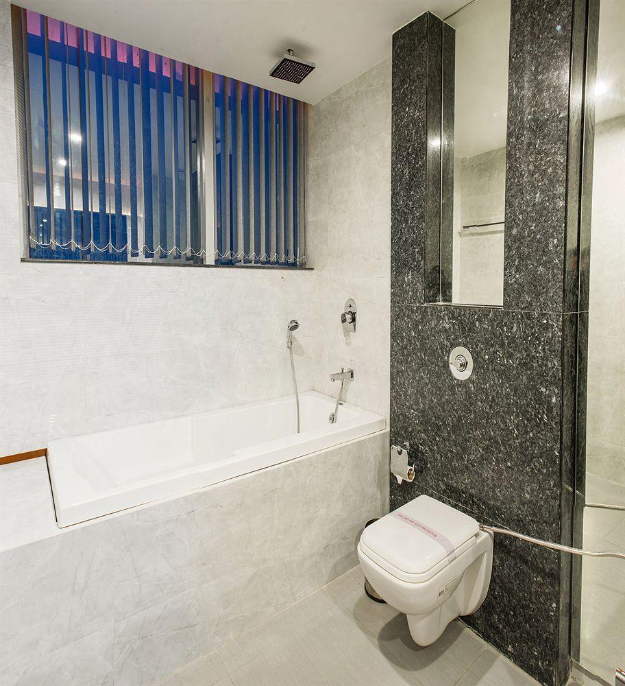 Hotel Narula'S Aurrum Amritsar Ngoại thất bức ảnh