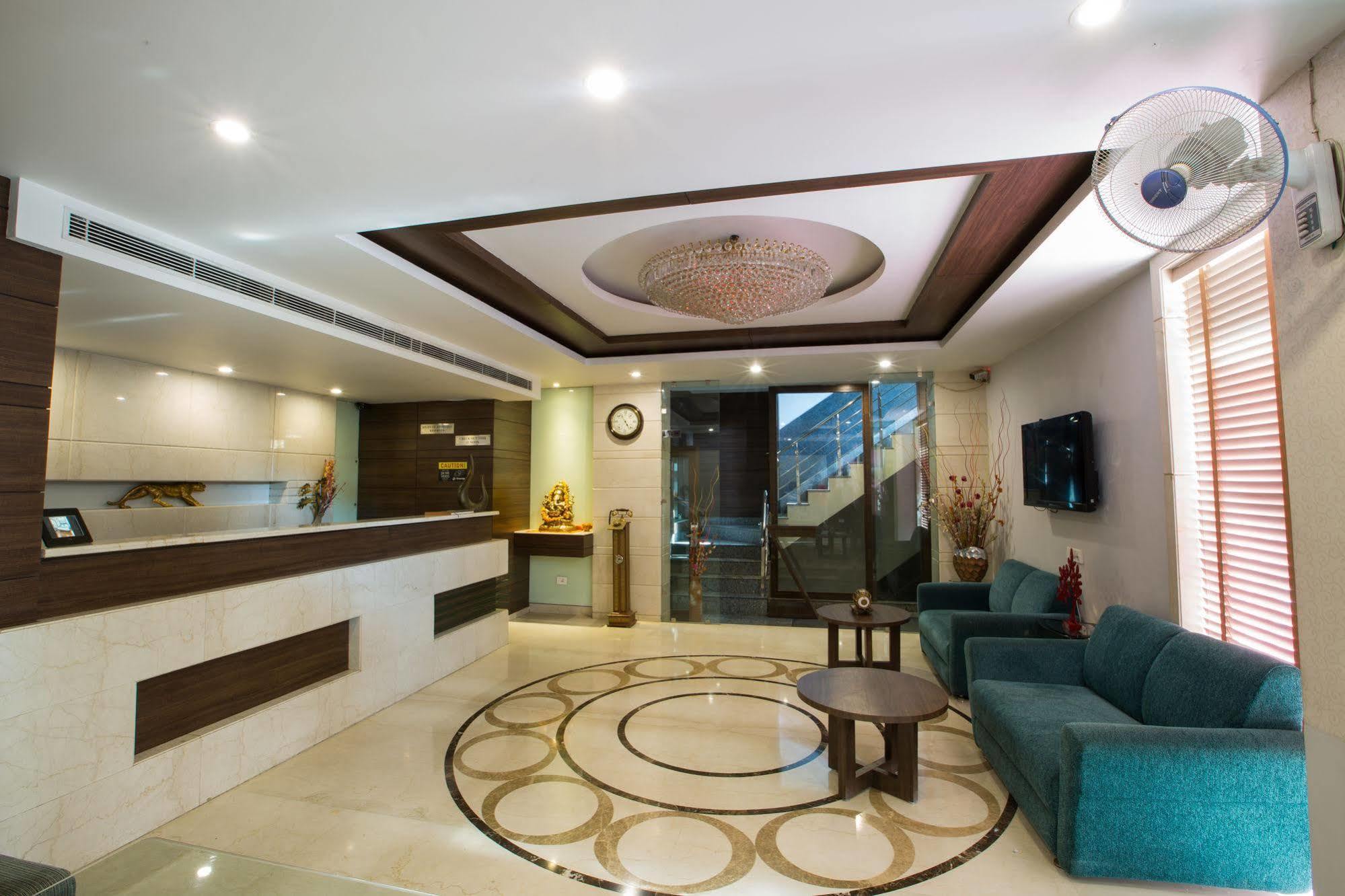 Hotel Narula'S Aurrum Amritsar Ngoại thất bức ảnh